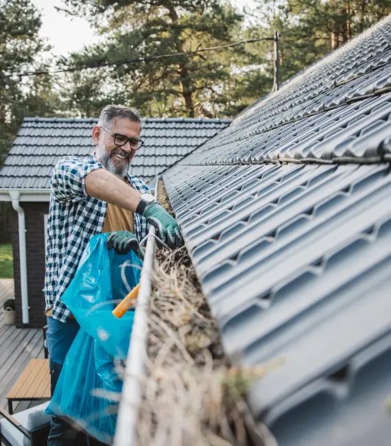 Best Gutter Cleaning Services in Minneapolis